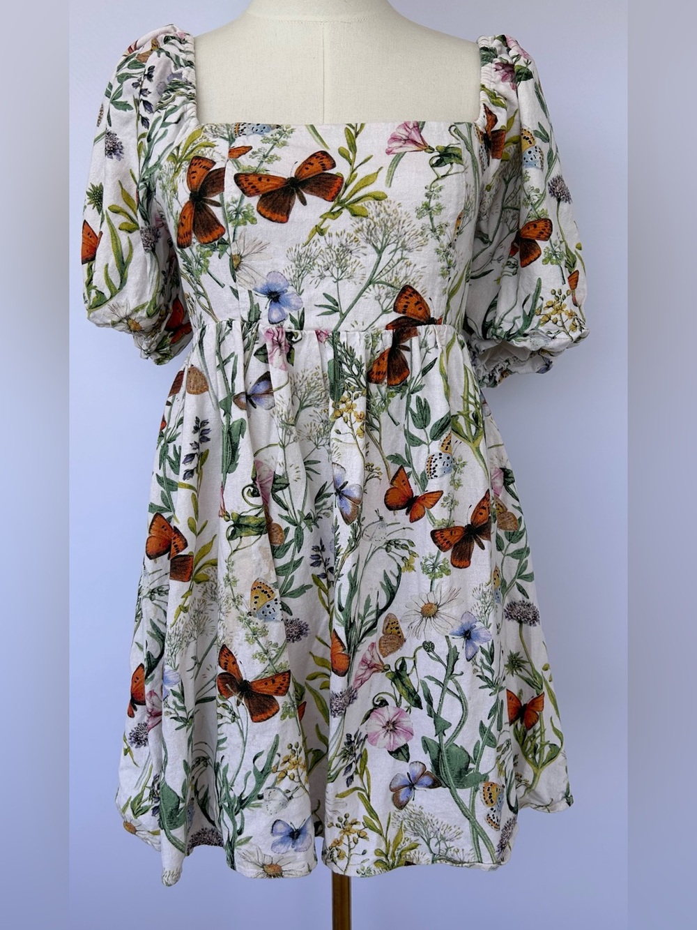 Avec Les Filles Women’s Butterfly Flower Pouf Sleeve Linen Blend Mini in Small
